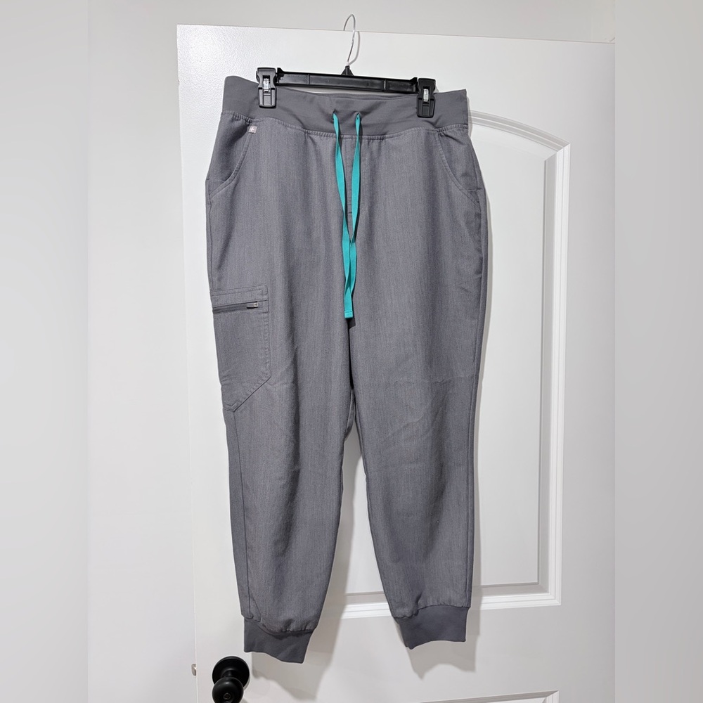 FIGS Zamora Jogger Scrub Pants